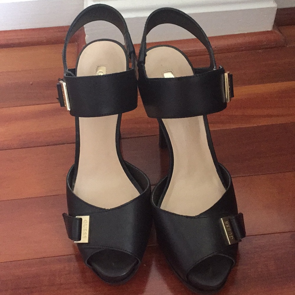 High heels shoes